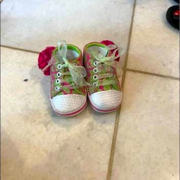 Baby girls shoes size 12 months - Picture 2 of 2